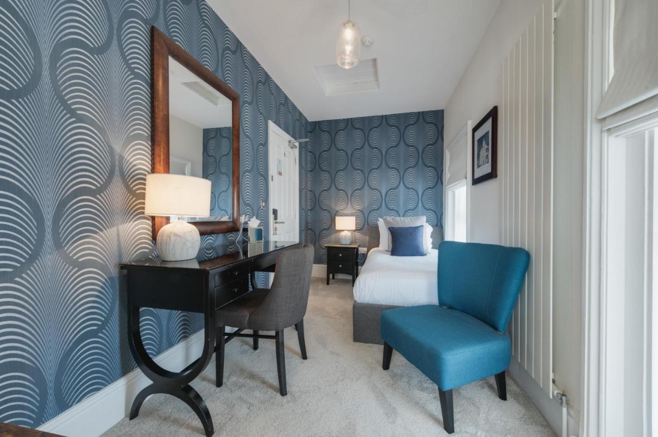 Stattons Boutique Hotel & Restaurant Portsmouth Bagian luar foto
