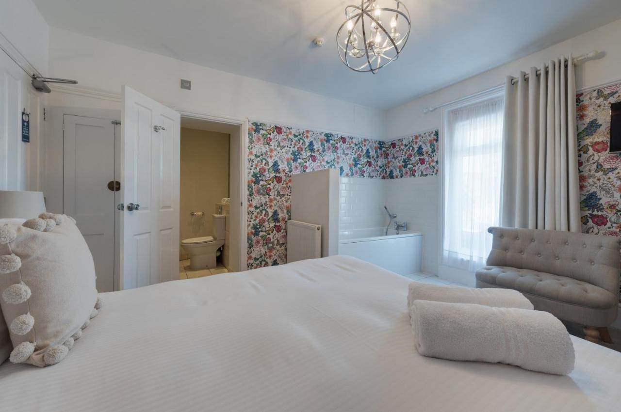 Stattons Boutique Hotel & Restaurant Portsmouth Bagian luar foto